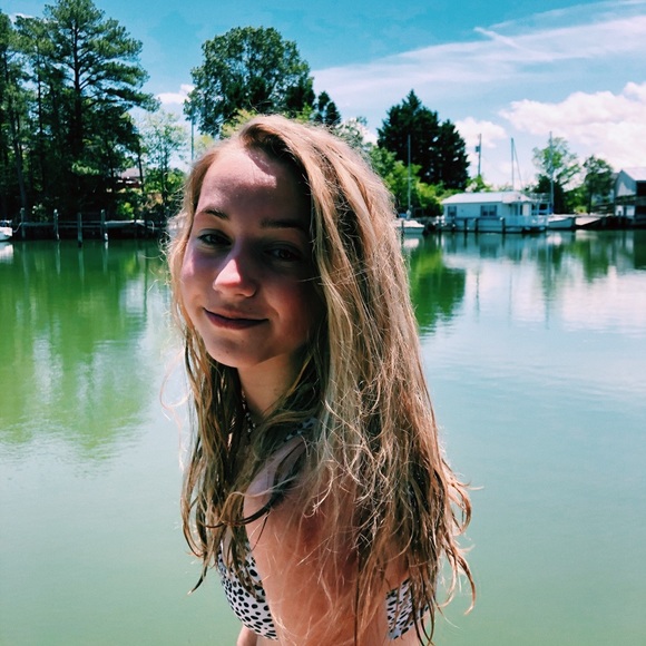 Meet your Posher, Novie - Picture 1 of 1